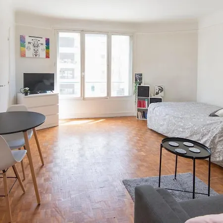 Luminous Studio In Beaugrenelle
